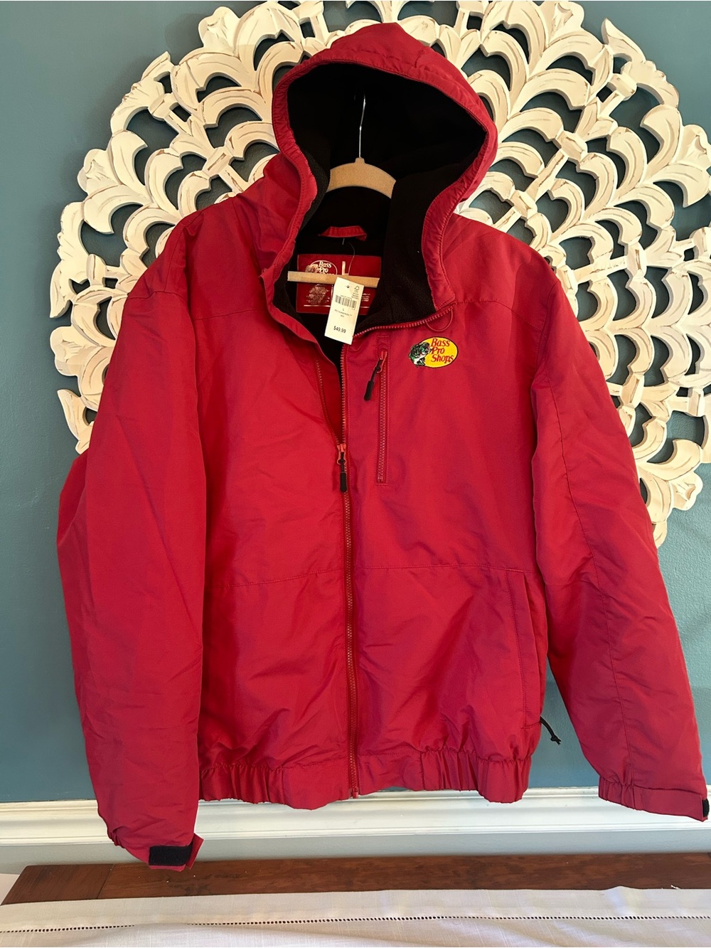 NWT Bass Pro Shops Men's Red Hooded Insulated Puffer Jacket